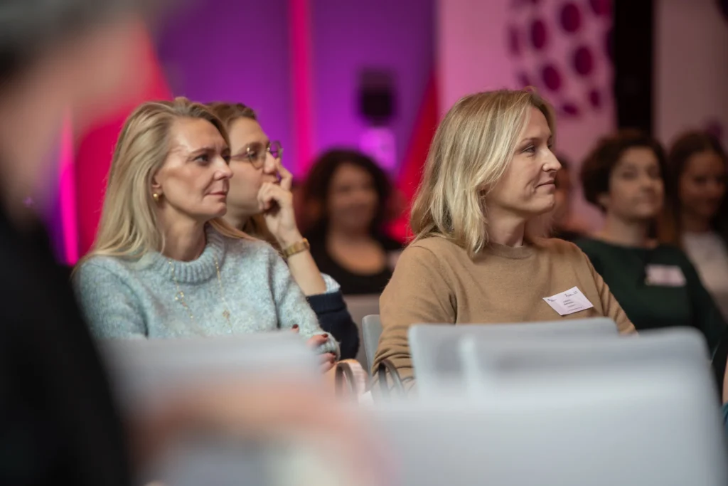 Justyna Biernacka wśród widowni na jubileuszu 25-lecia Programu Partnerstwa FOB 